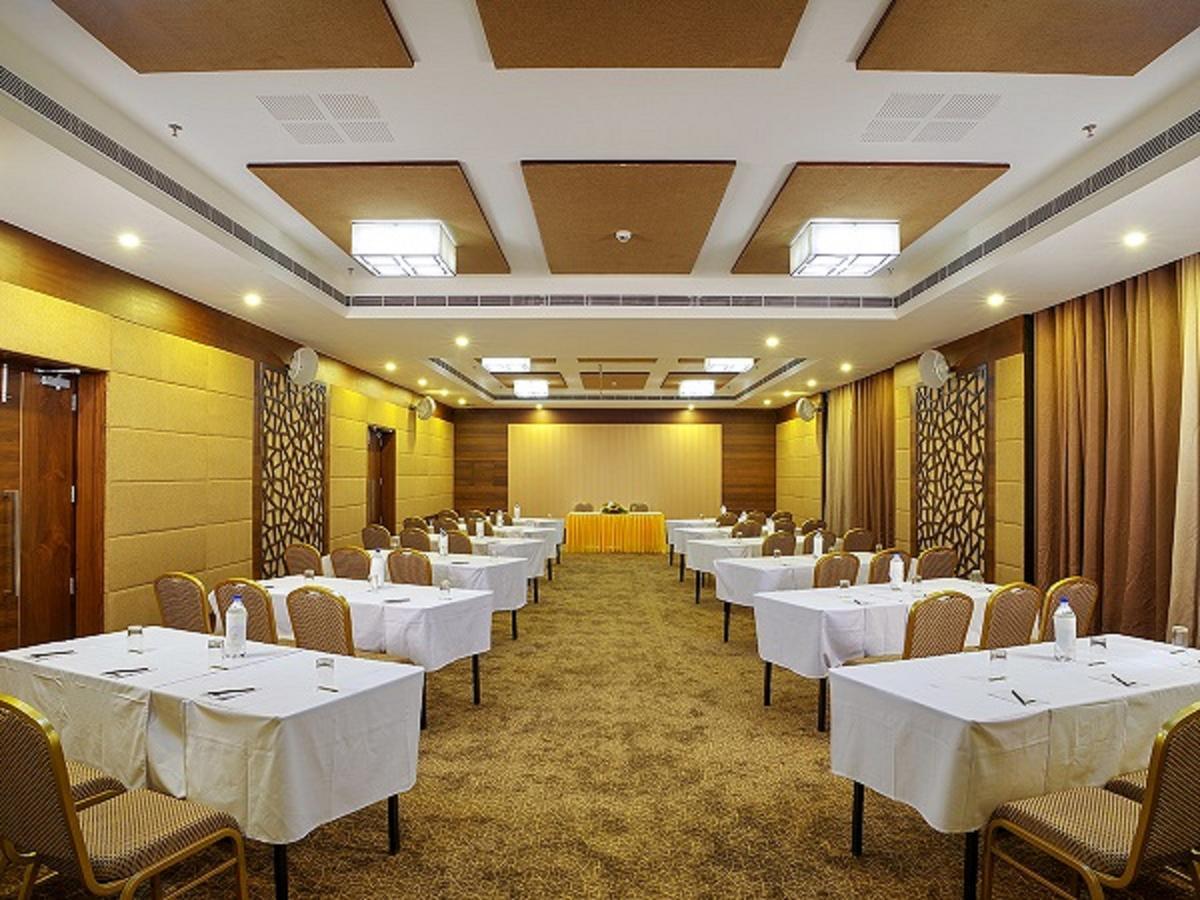 Dimora Hotels And Resorts Thiruvananthapuram Bagian luar foto