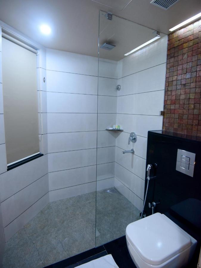 Dimora Hotels And Resorts Thiruvananthapuram Bagian luar foto