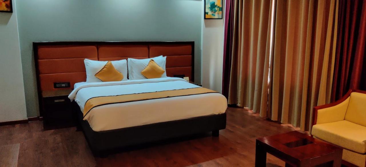 Dimora Hotels And Resorts Thiruvananthapuram Bagian luar foto